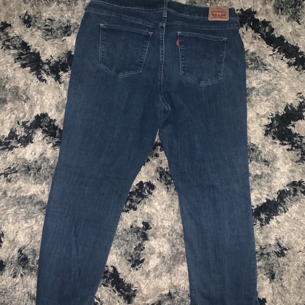 Jeans - Picture 2 of 4
